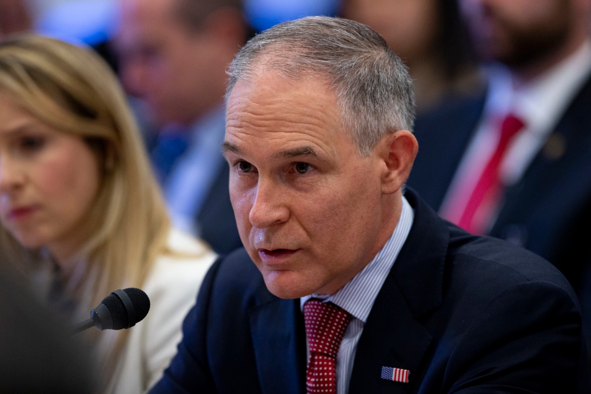 Photograph of EPA Administrator Scott Pruitt testifying before the House Appropriations Committee